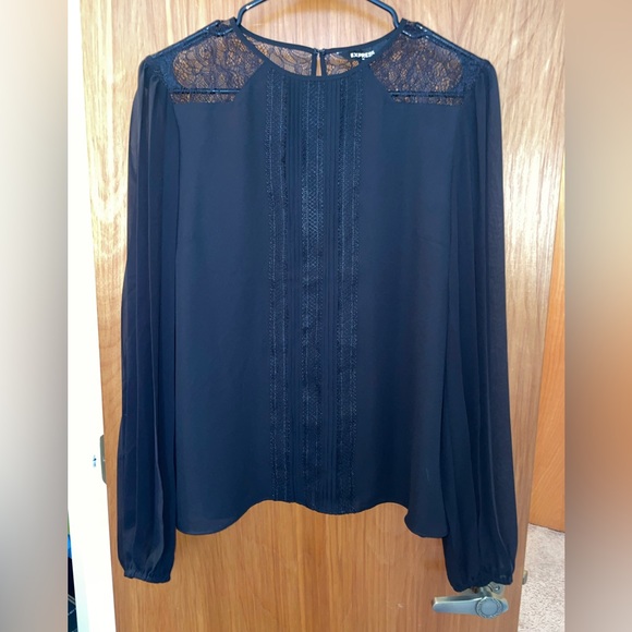 Express Tops - Express Blouse Top
